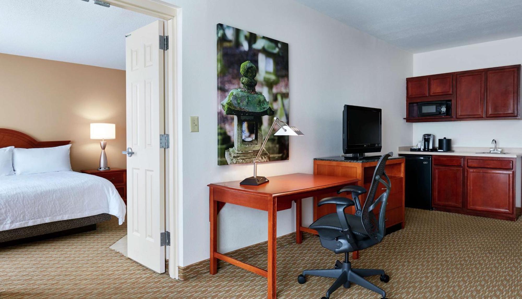 Hilton Garden Inn Charlotte North Eksteriør billede
