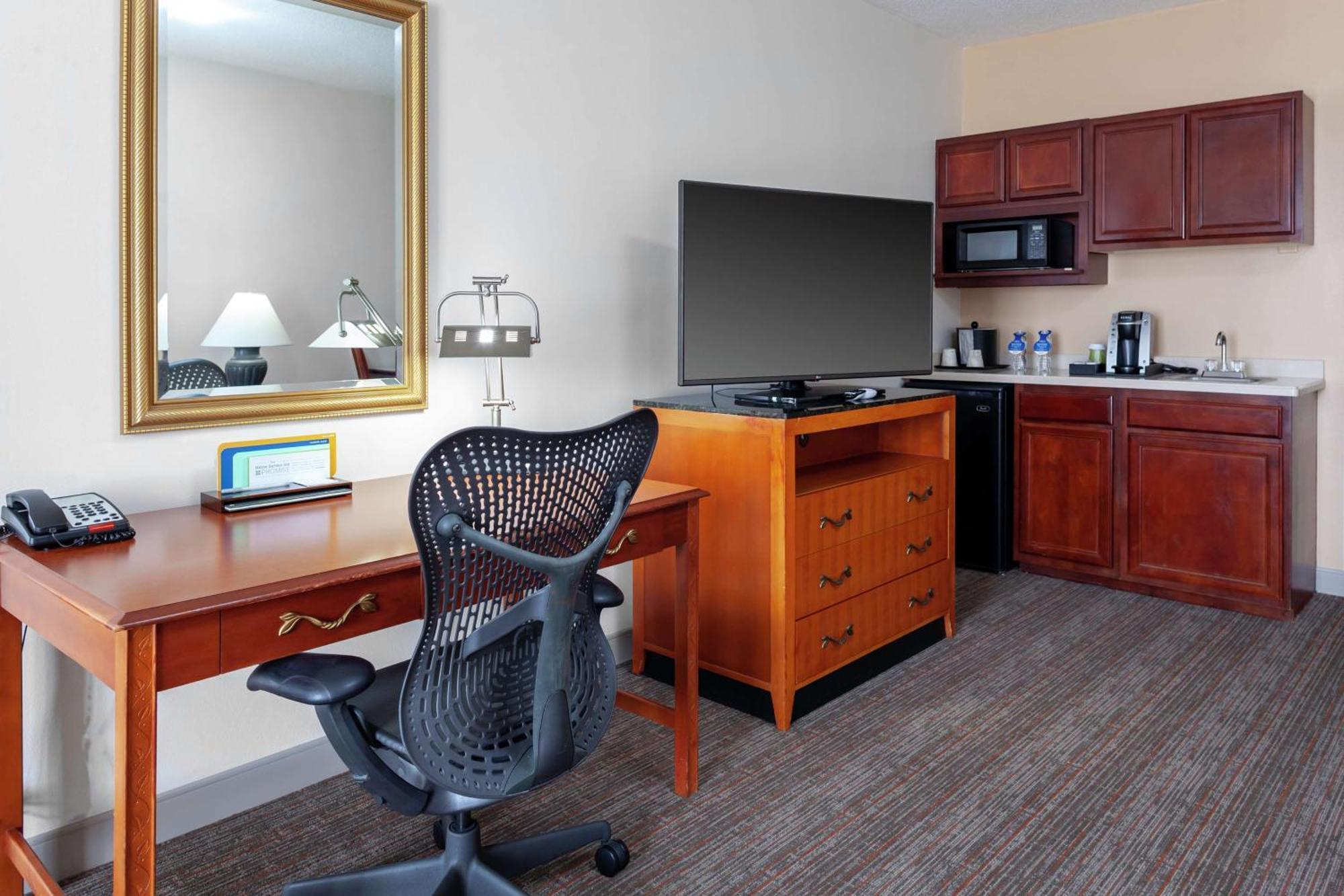 Hilton Garden Inn Charlotte North Eksteriør billede
