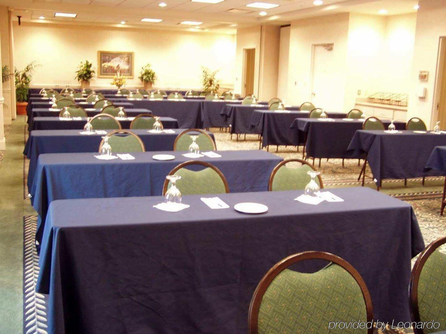 Hilton Garden Inn Charlotte North Eksteriør billede